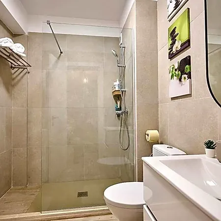 La By Infinity & 3* Constanta