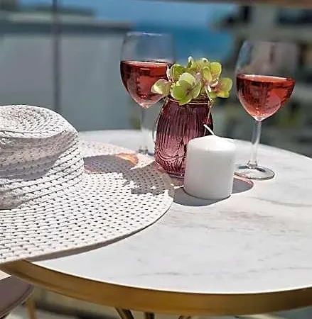 La By Infinity & Hotel Constanta