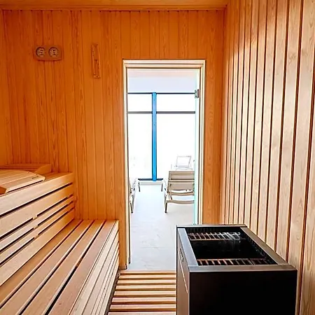 La By Infinity & 3* Constanta