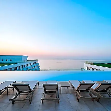Hotel La By Infinity & 3*